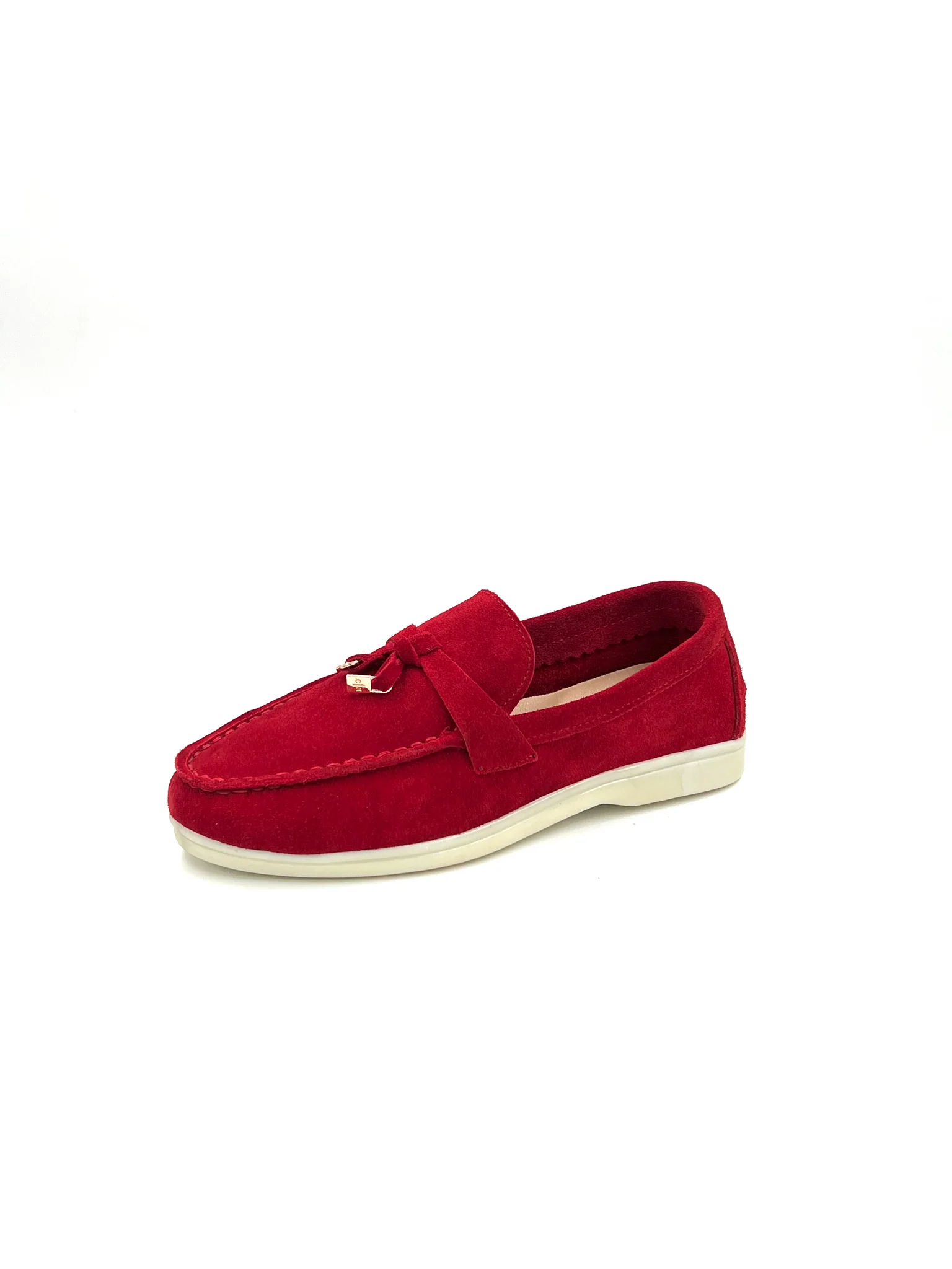 mocassin cuir en rouge